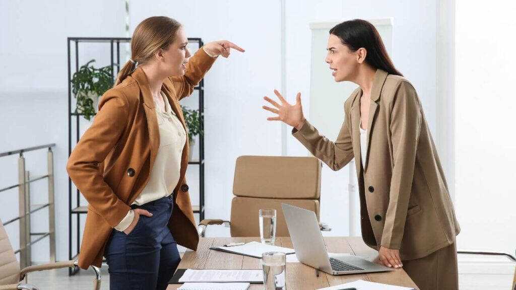 3 Common Signs and Indicators of Stress 3 Common Signs and Indicators of Stress